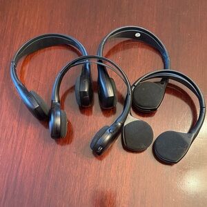 Black Wireless Headphones Set of 4. Like New. Used Once.
